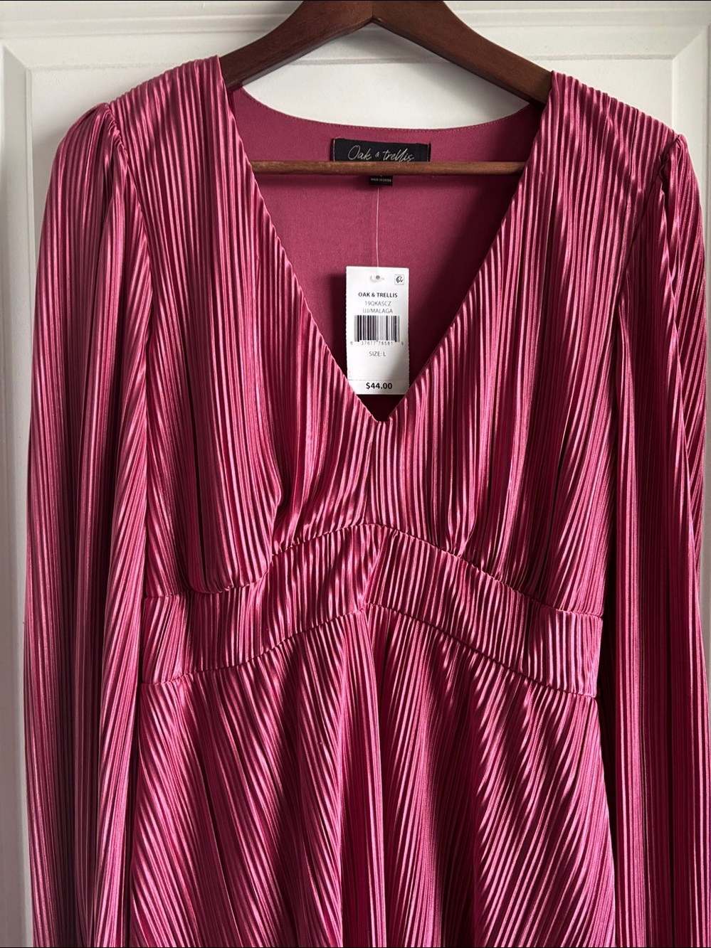 Women's Long Sleeve V-Neck Pink Pleated Dress - Picture 3 of 5
